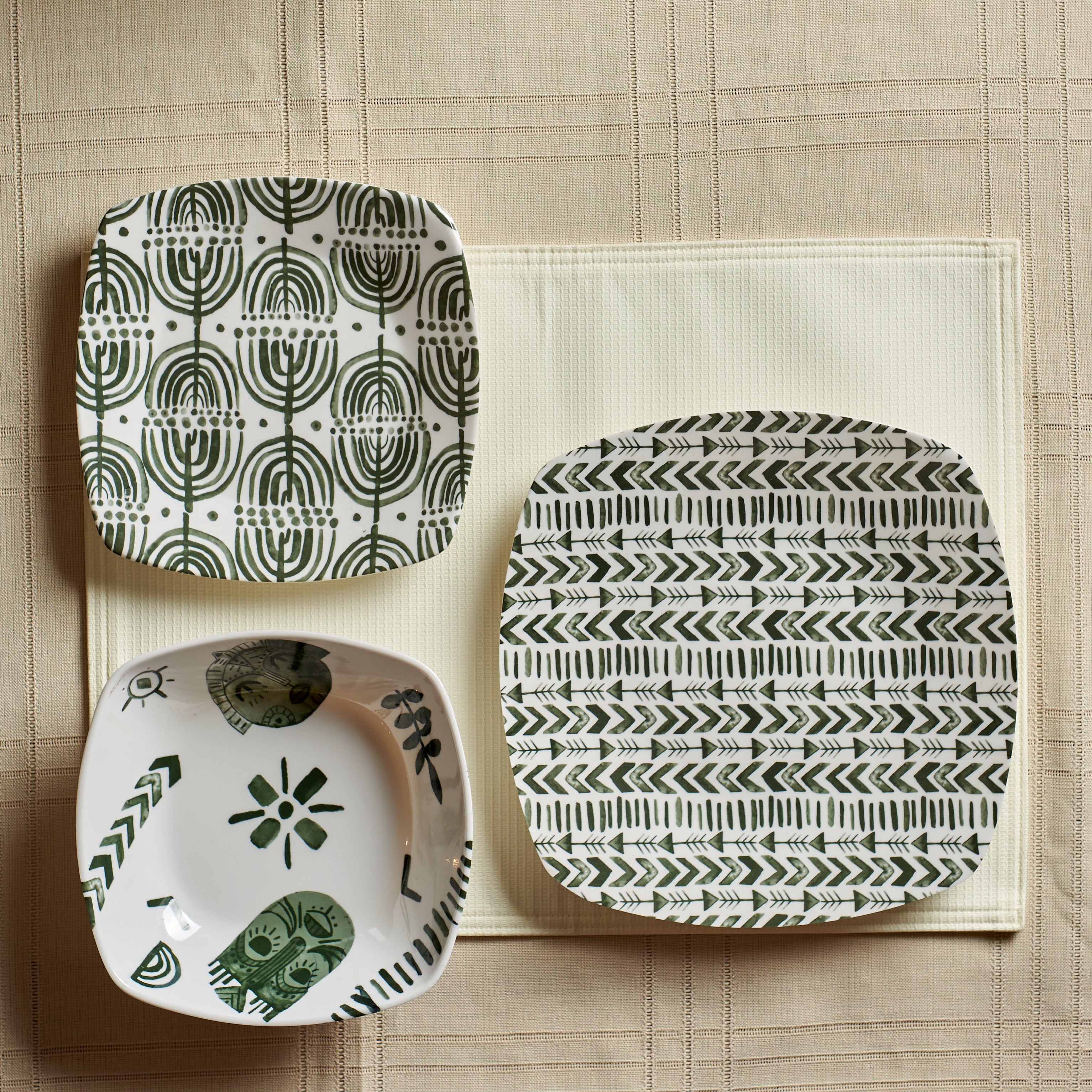 Olive Tribal 18pc dinnerware set